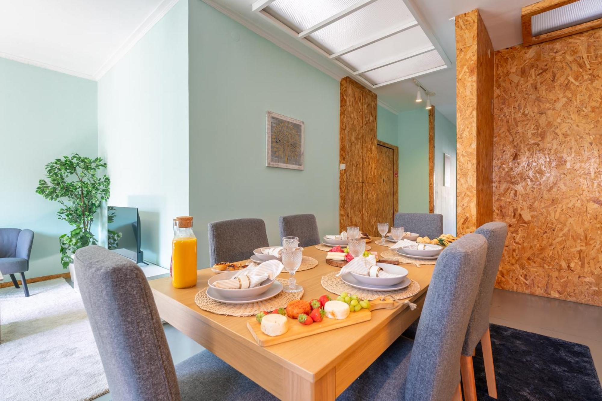 포르투 Host Wise - Colorful Bright Flat With Balcony 아파트 객실 사진