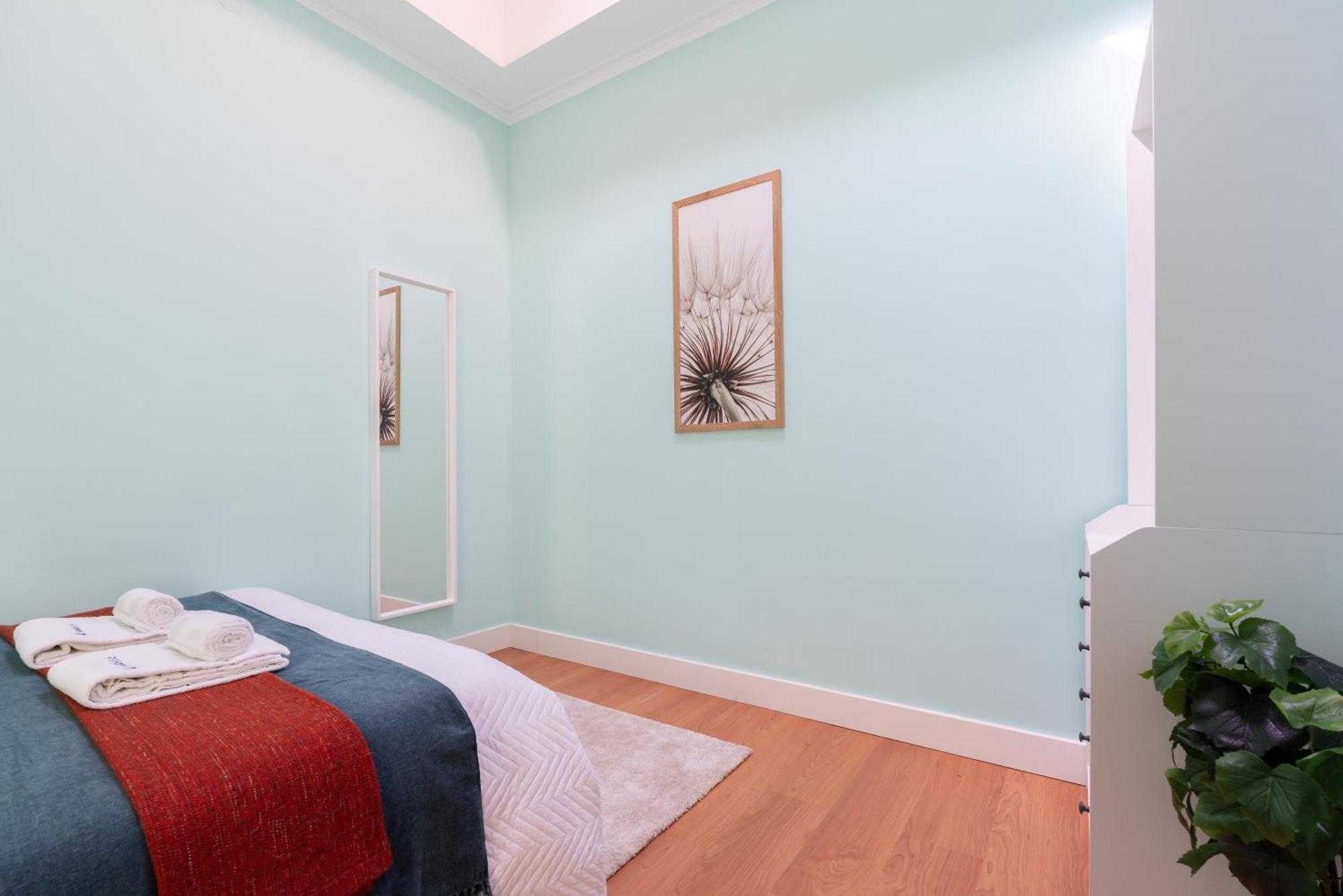 포르투 Host Wise - Colorful Bright Flat With Balcony 아파트 객실 사진